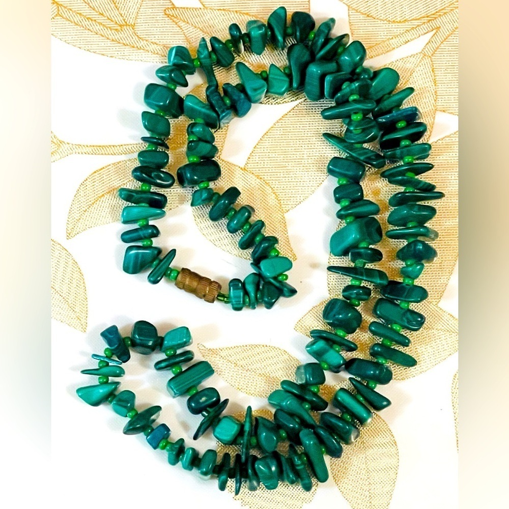 VTG Southwest Style Malachite Nugget Gemstone Strand Necklace 19”-20”